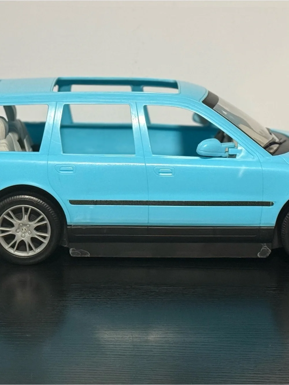 VTG Y2K 2003 Barbie Mattel “Happy Family Volvo V70” Station Wagon (Incomplete)